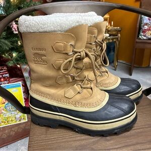 Sorel Caribou Tan and Black Winter Boots women’s size 8